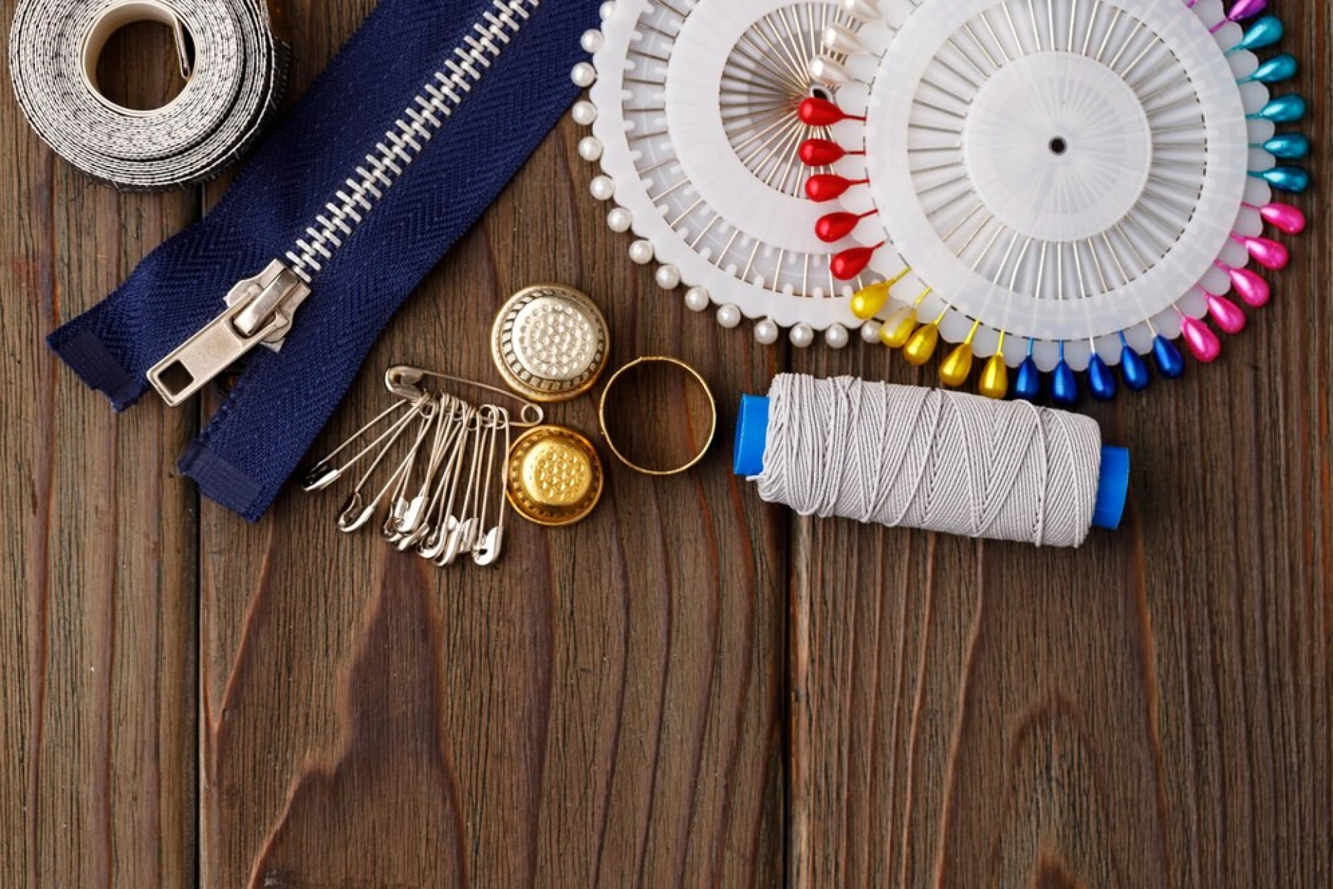 TRUSTED GARMENT ACCESSORIES PARTNER